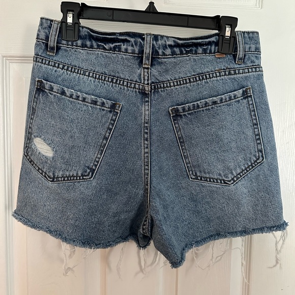 O’Neill Distressed Denim‎ Shorts Size 29 - Picture 3 of 7